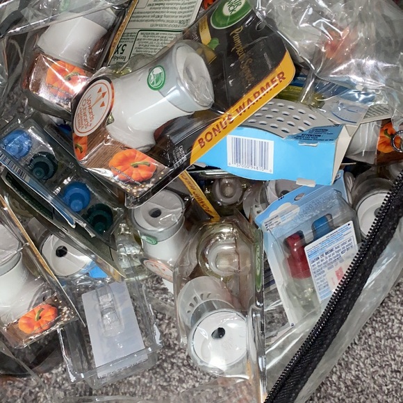 Clothes - Picture 5 of 16